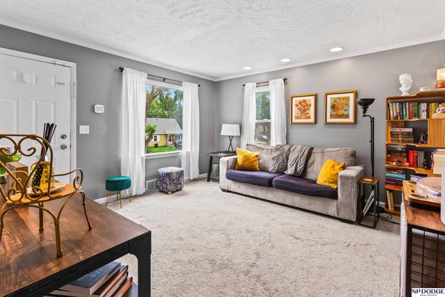 5831 Sahler Street, Omaha, NE 68104