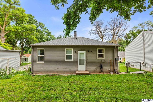 5831 Sahler Street, Omaha, NE 68104