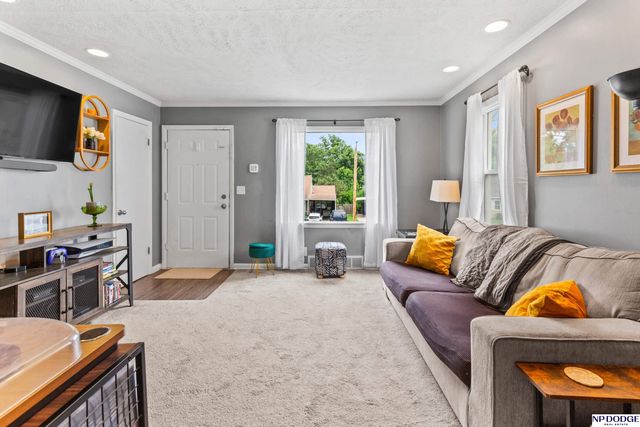 5831 Sahler Street, Omaha, NE 68104