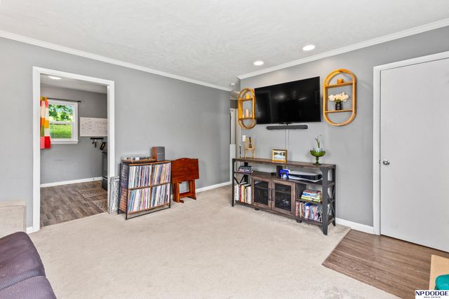 5831 Sahler Street, Omaha, NE 68104