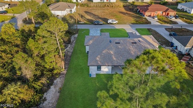 4982 Fairway Ct, Lehigh Acres, FL 33973
