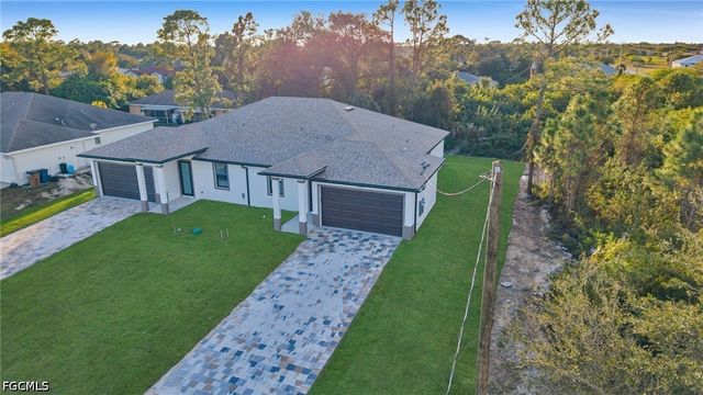 4982 Fairway Ct, Lehigh Acres, FL 33973