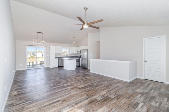 556 Summer Pointe Drive, Walton, KY 41094