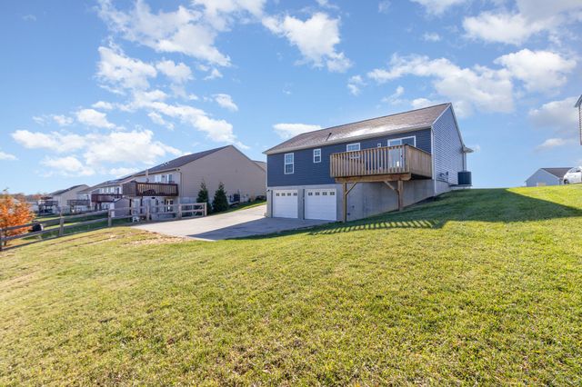 556 Summer Pointe Drive, Walton, KY 41094
