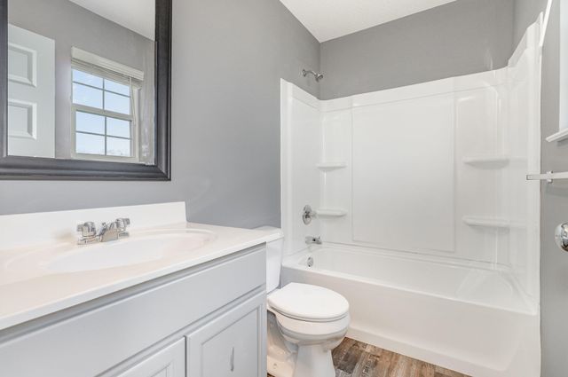 556 Summer Pointe Drive, Walton, KY 41094