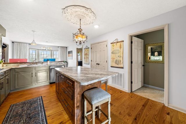 12078 Johnson Mill Rd., Crofton, KY 42217