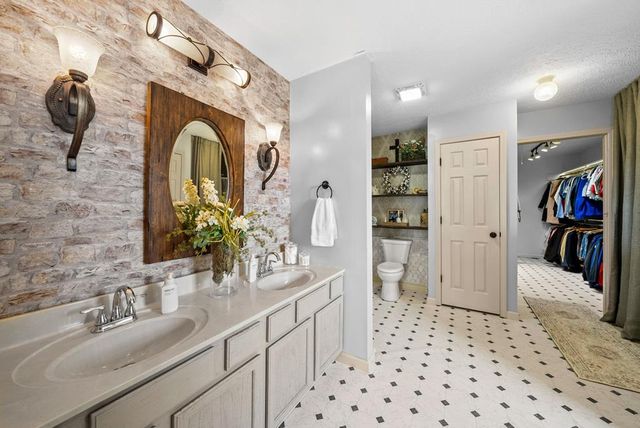 12078 Johnson Mill Rd., Crofton, KY 42217