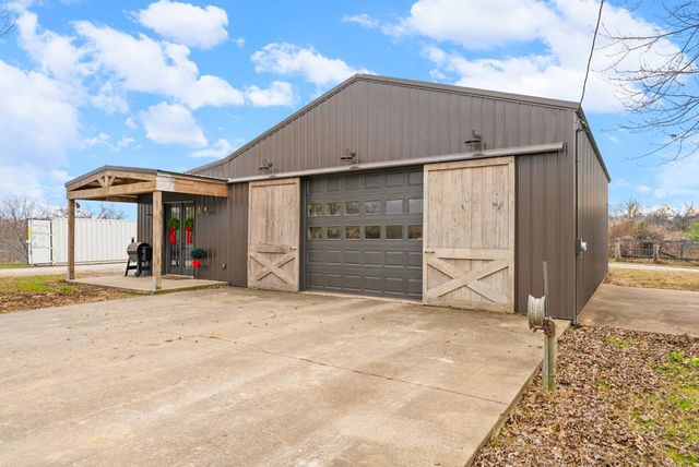 12078 Johnson Mill Rd., Crofton, KY 42217