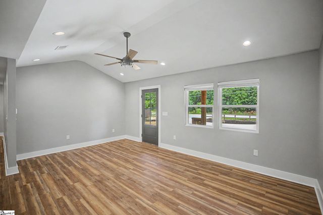 2611 Anderson Highway, Williamston, SC 29697