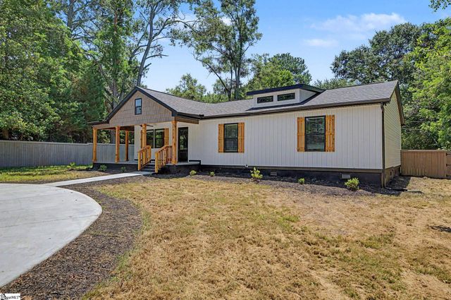 2611 Anderson Highway, Williamston, SC 29697