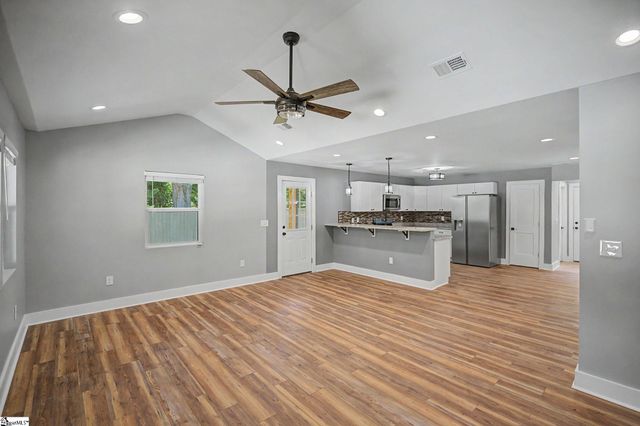 2611 Anderson Highway, Williamston, SC 29697