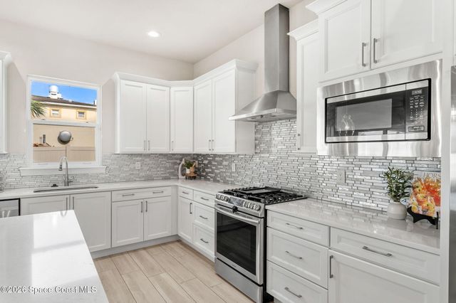 4065 Negal Circle, Melbourne, FL 32901