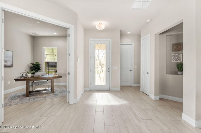 4065 Negal Circle, Melbourne, FL 32901