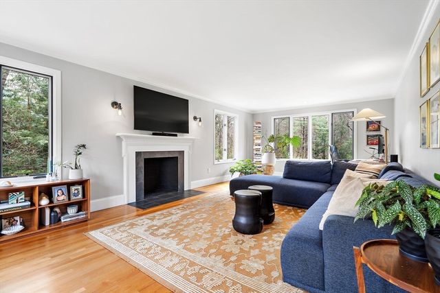 6 Ladyslipper Lane, Acton, MA 01720