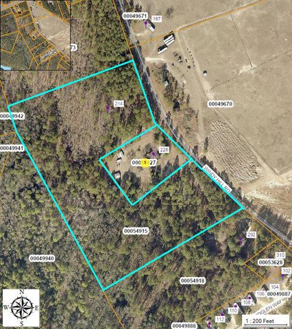 228 Windy Hill Road, Aberdeen, NC 28315