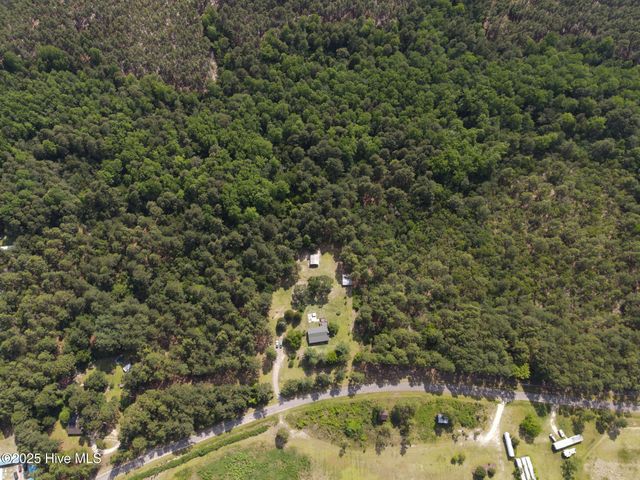 228 Windy Hill Road, Aberdeen, NC 28315