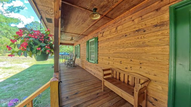 228 Windy Hill Road, Aberdeen, NC 28315