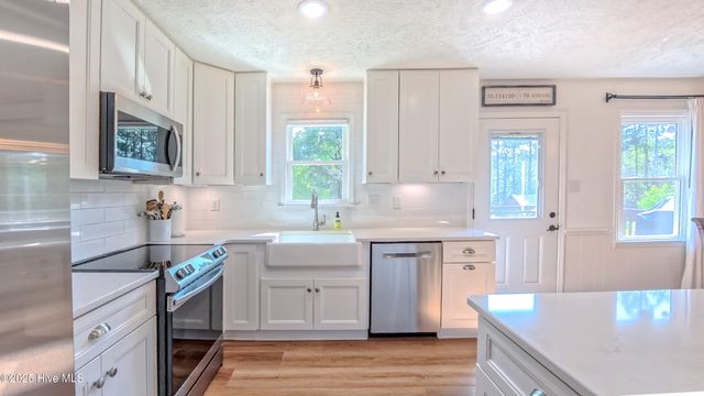 228 Windy Hill Road, Aberdeen, NC 28315