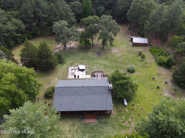 228 Windy Hill Road, Aberdeen, NC 28315