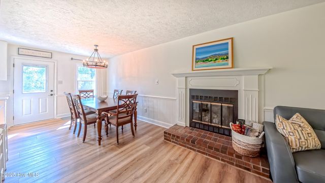 228 Windy Hill Road, Aberdeen, NC 28315