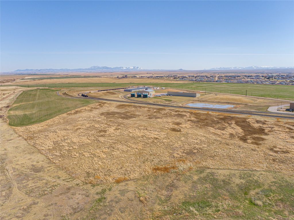 5701 18th Avenue N, Great Falls, MT 59405 photo 2