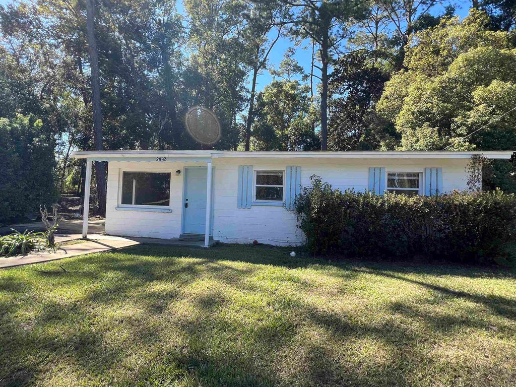 2032 Warwick Street, Tallahassee, FL 32310