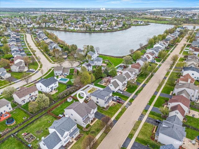 2764 Avalon Lane, Montgomery, IL 60538