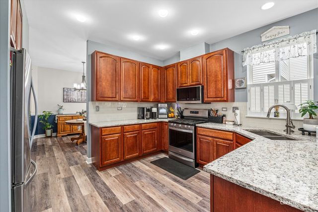 2764 Avalon Lane, Montgomery, IL 60538