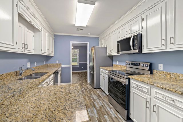 2120 Tanglewood Road, Sumter, SC 29154