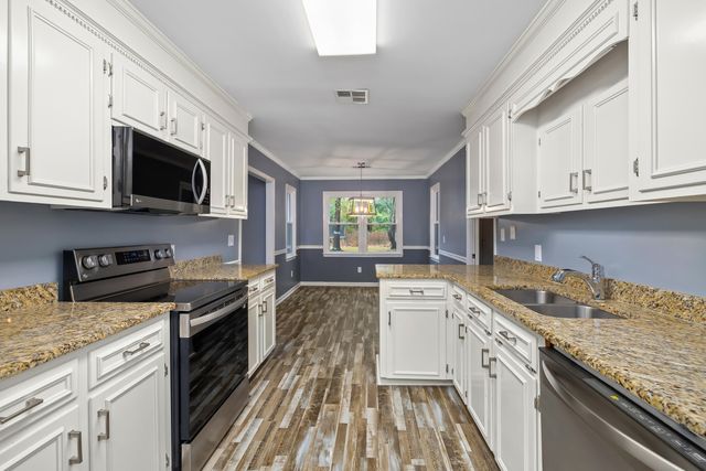 2120 Tanglewood Road, Sumter, SC 29154