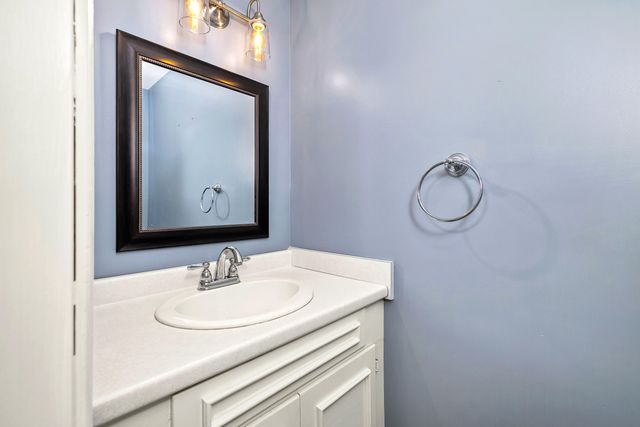 2120 Tanglewood Road, Sumter, SC 29154