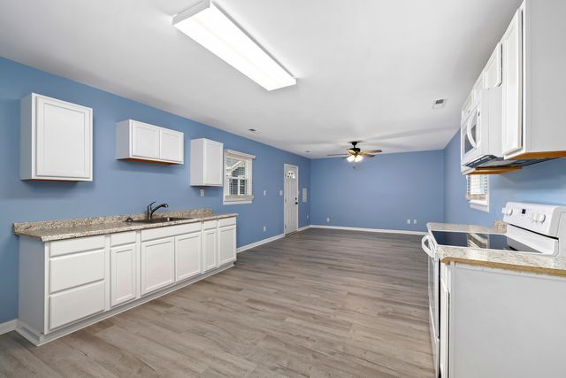 2120 Tanglewood Road, Sumter, SC 29154