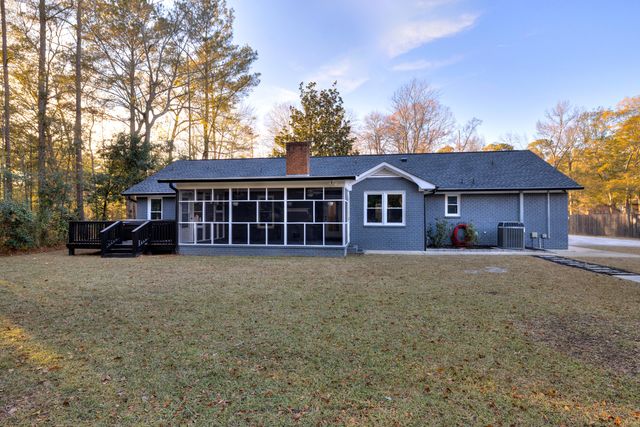 2120 Tanglewood Road, Sumter, SC 29154