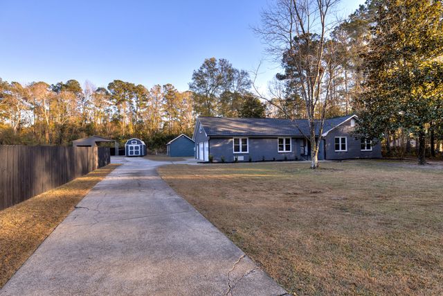 2120 Tanglewood Road, Sumter, SC 29154