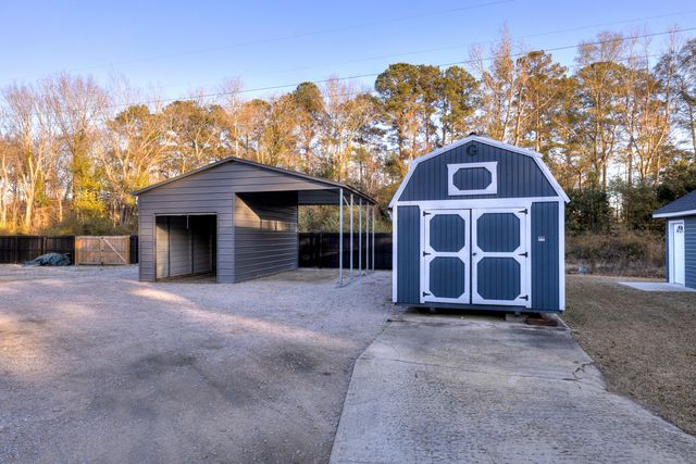 2120 Tanglewood Road, Sumter, SC 29154