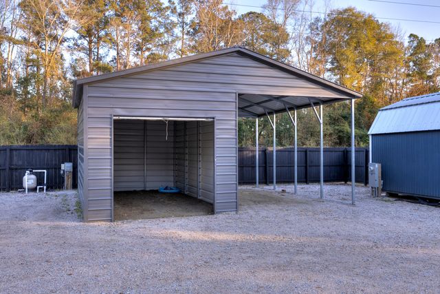 2120 Tanglewood Road, Sumter, SC 29154