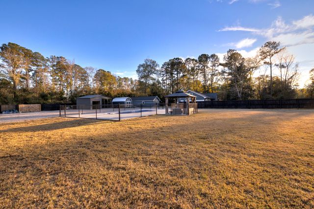 2120 Tanglewood Road, Sumter, SC 29154