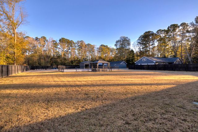 2120 Tanglewood Road, Sumter, SC 29154