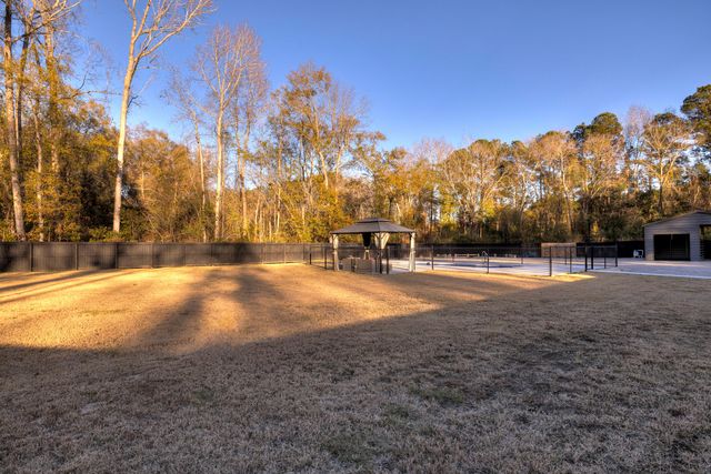 2120 Tanglewood Road, Sumter, SC 29154