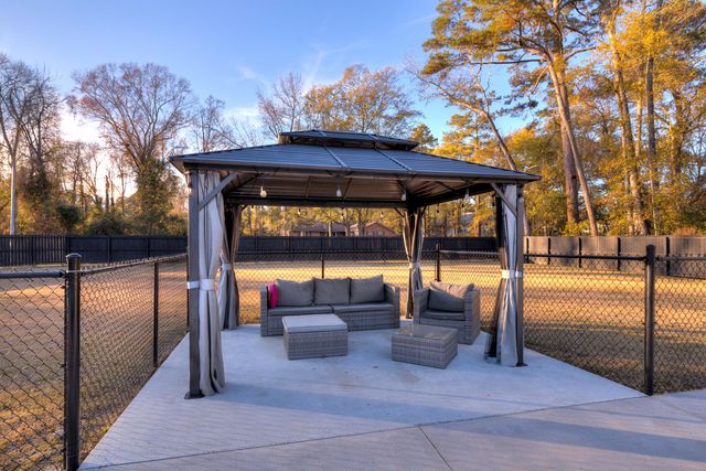 2120 Tanglewood Road, Sumter, SC 29154