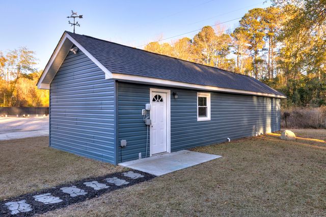 2120 Tanglewood Road, Sumter, SC 29154