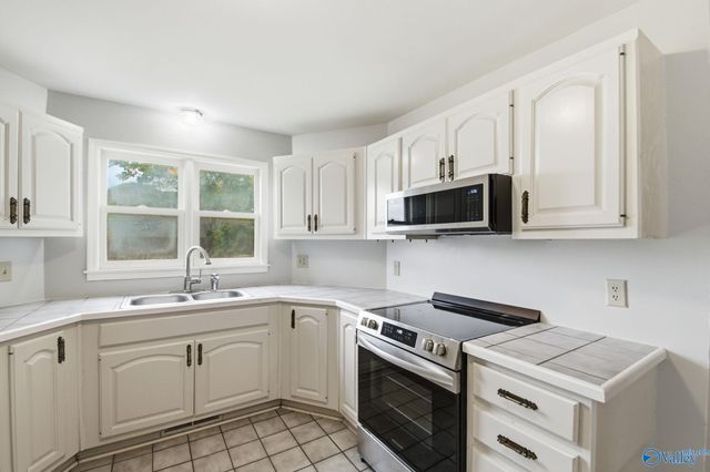 14767 Woodland Road, Athens, AL 35613