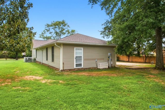 14767 Woodland Road, Athens, AL 35613