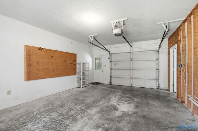 14767 Woodland Road, Athens, AL 35613
