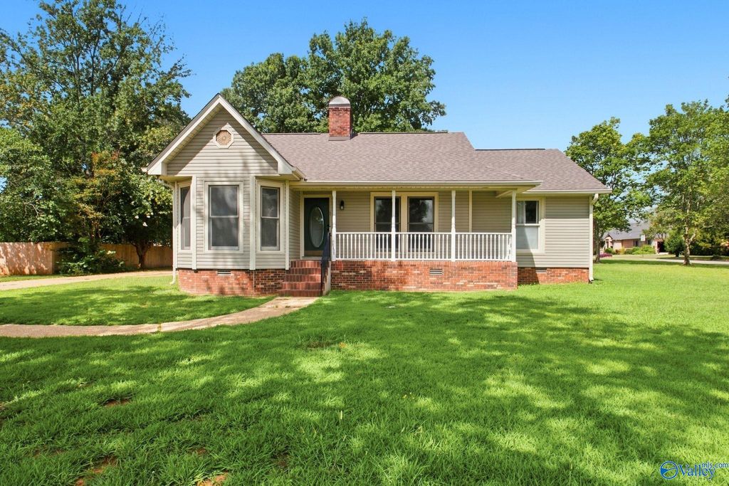 14767 Woodland Road, Athens, AL 35613