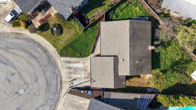 8093 Del Monte Ave, Newark, CA 94560