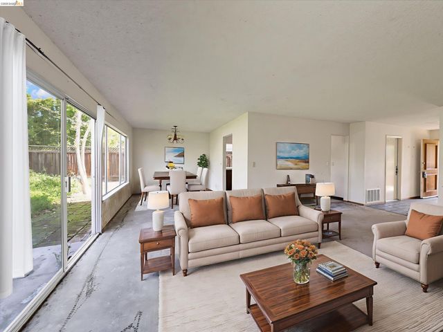 8093 Del Monte Ave, Newark, CA 94560