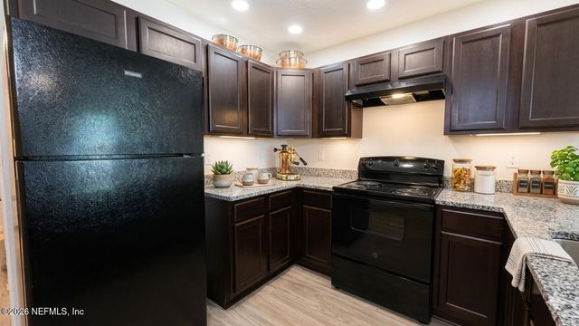 8503 MCGIRTS VILLAGE Lane, Jacksonville, FL 32210