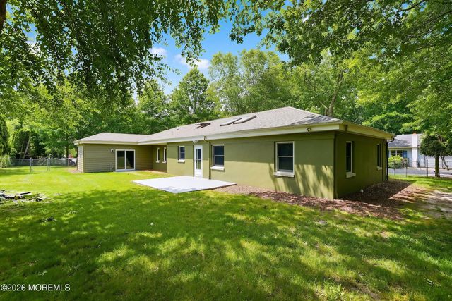 22 Walnut Drive, Howell, NJ 07731