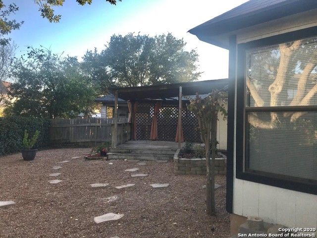 8050 SWINDOW CIR, Converse, TX 78109